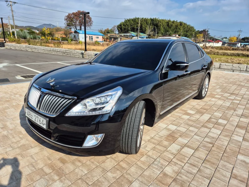 Hyundai Equus