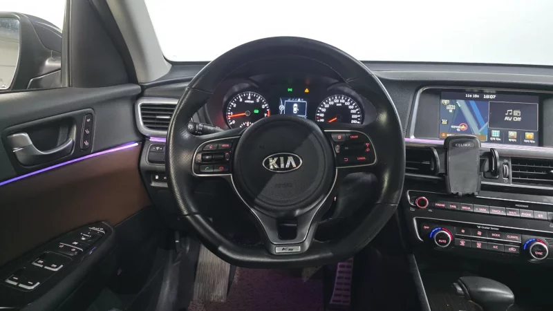 Kia K5