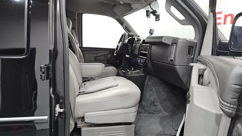 Chevrolet Express Van