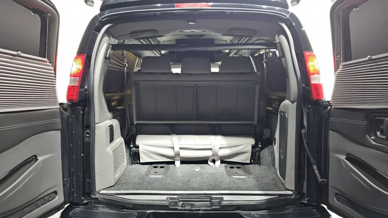 Chevrolet Express Van