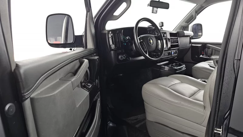 Chevrolet Express Van