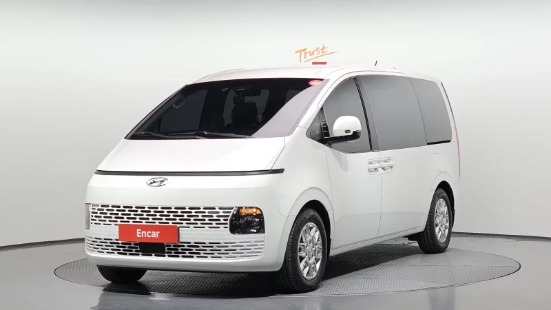 Hyundai Staria