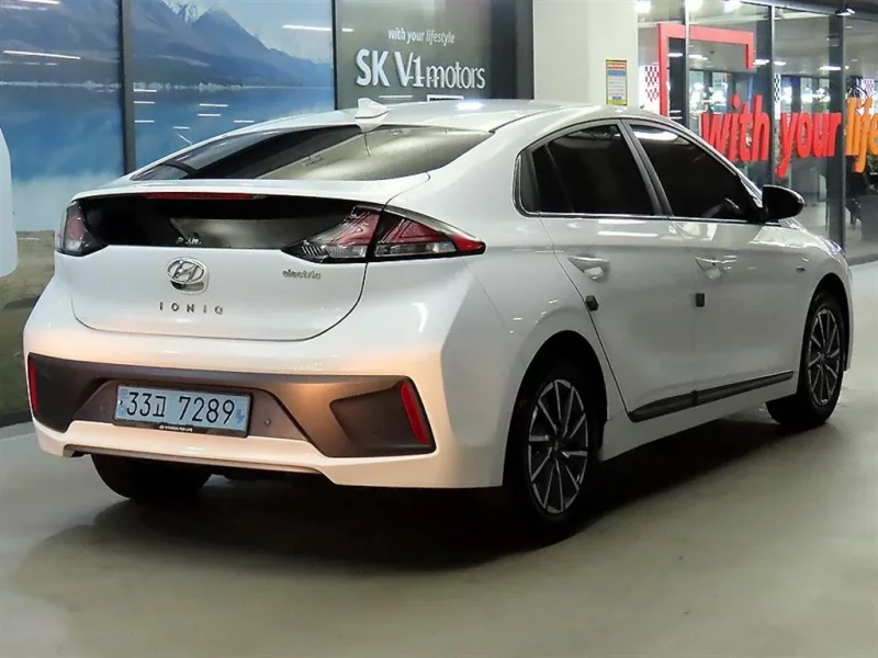 Hyundai Ioniq