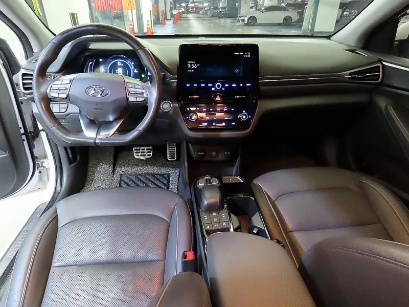 Hyundai Ioniq