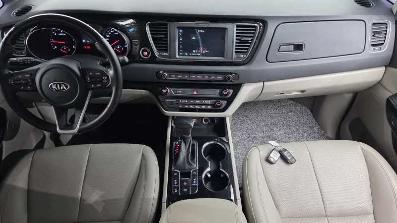 Kia Carnival