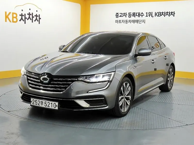 Renault SM6