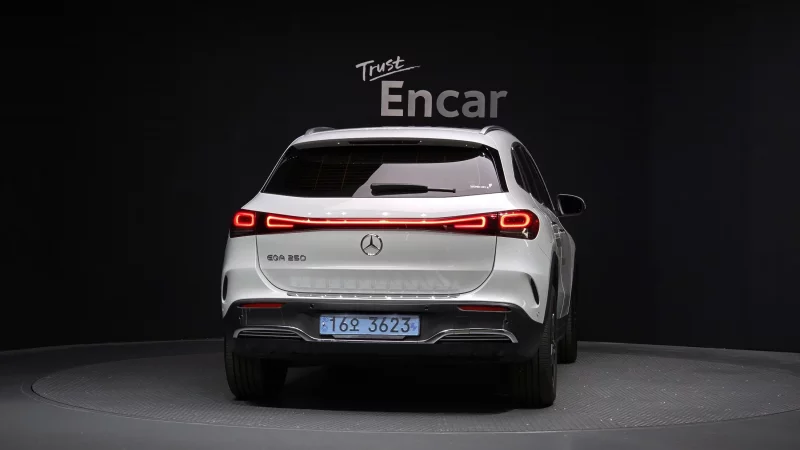 Mercedes-Benz EQA