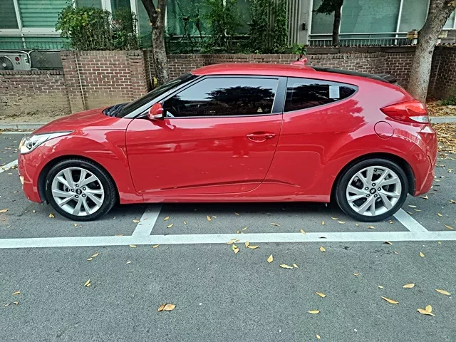 Hyundai Veloster