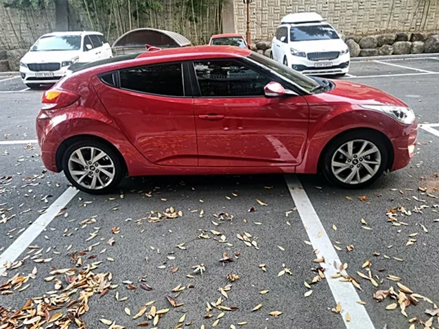 Hyundai Veloster