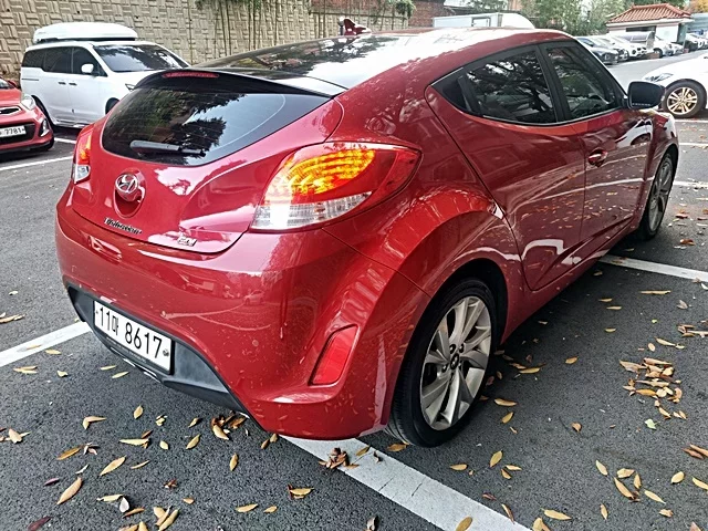 Hyundai Veloster