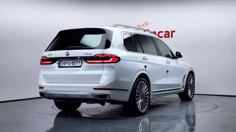 BMW X7