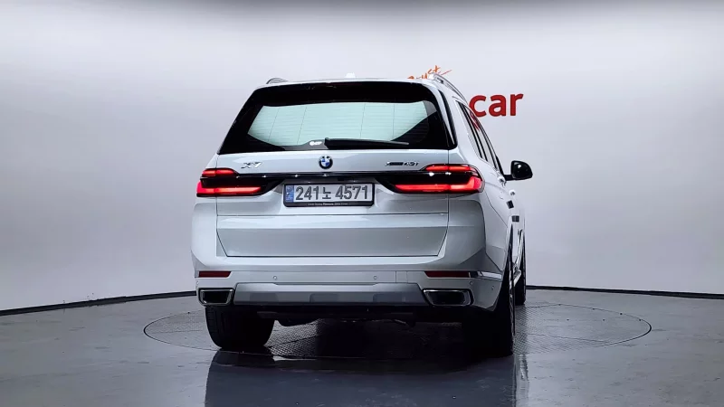 BMW X7