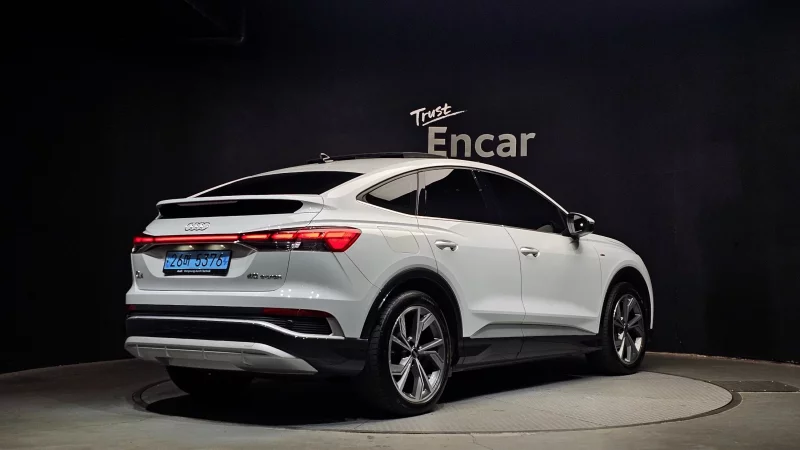 Audi Q4 e-tron
