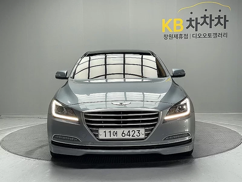 Hyundai Genesis