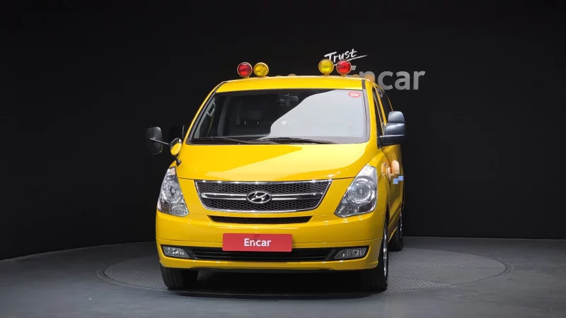 Hyundai Grand Starex