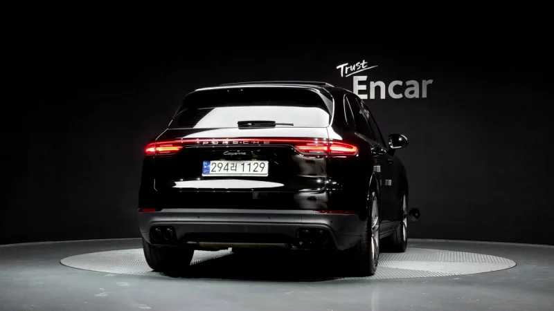 Porsche CAYENNE
