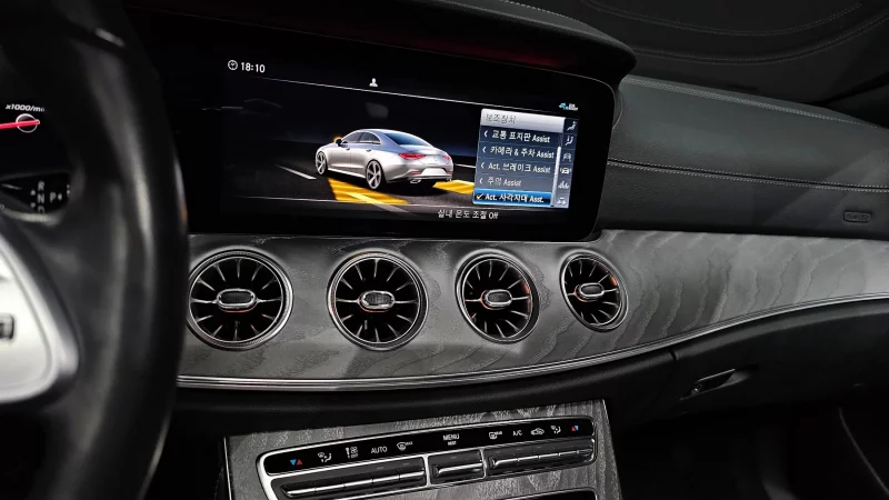 Mercedes-Benz CLS-Class