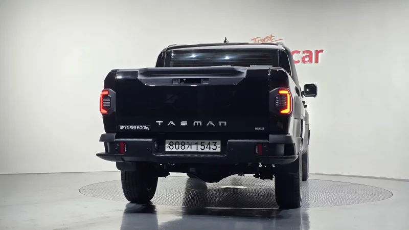 Kia Tasman