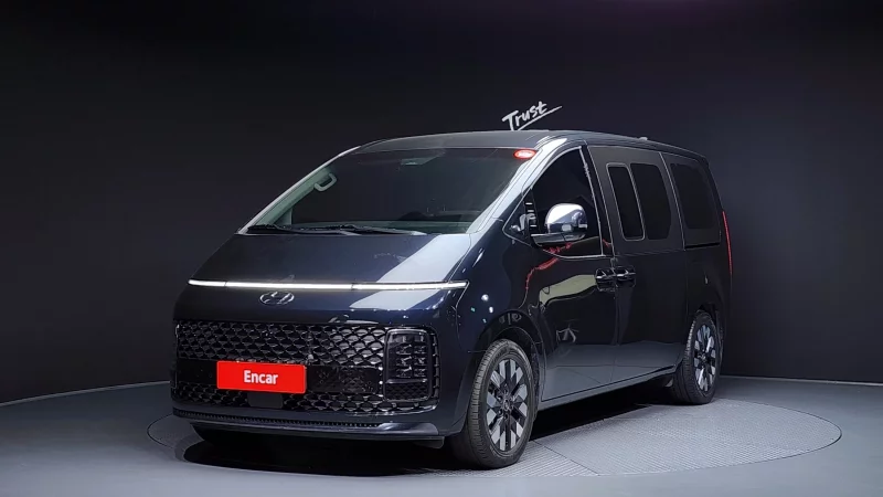 Hyundai Staria