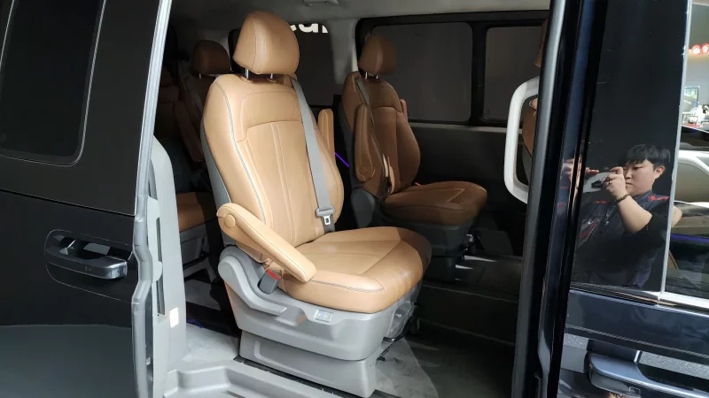 Hyundai Staria