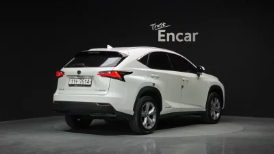 Lexus NX300h