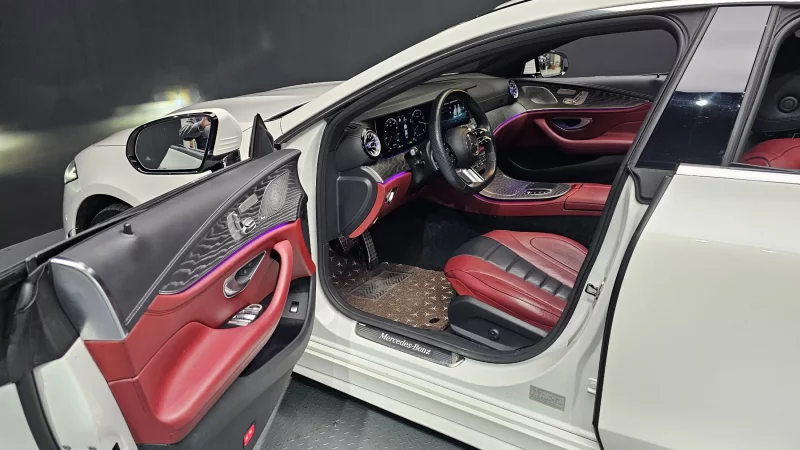 Mercedes-Benz CLS-Class