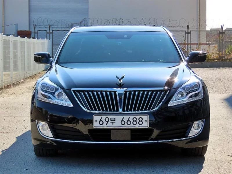 Hyundai Equus