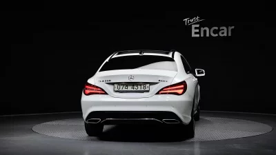 Mercedes-Benz CLA-Class