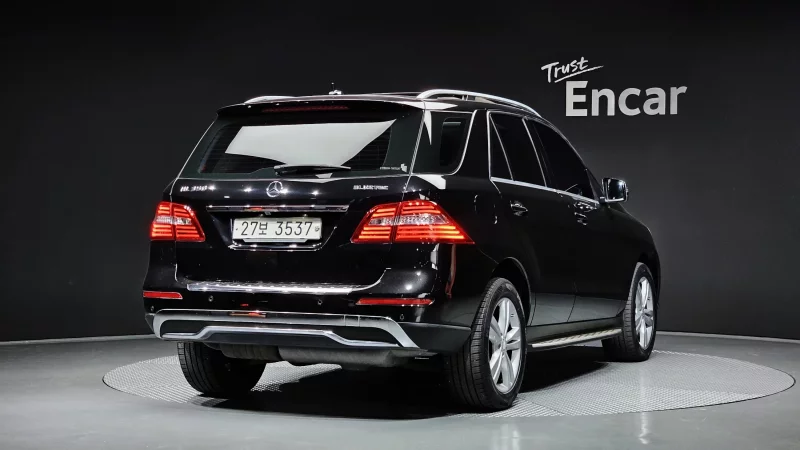 Mercedes-Benz M-class