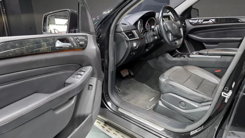 Mercedes-Benz M-class