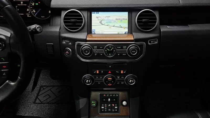 Land Rover DISCOVERY