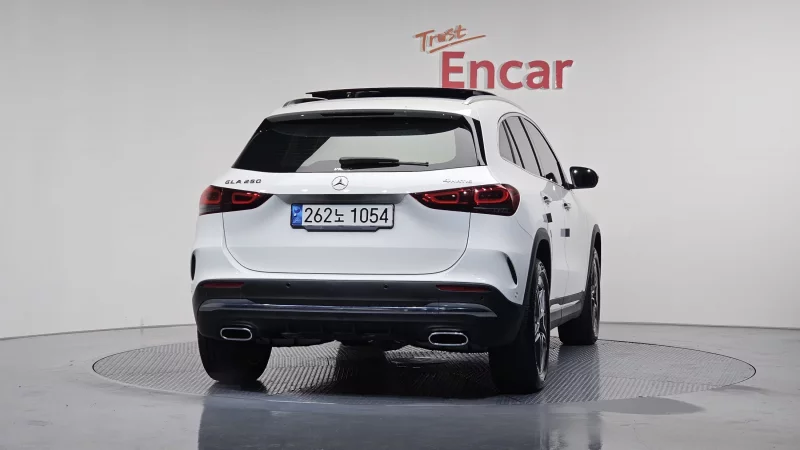 Mercedes-Benz GLA-Class