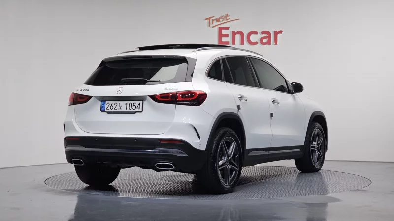 Mercedes-Benz GLA-Class