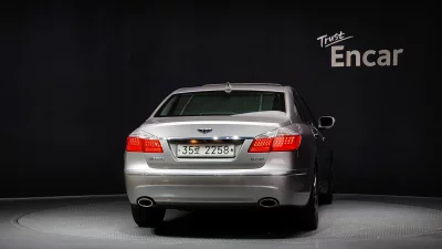 Hyundai Genesis