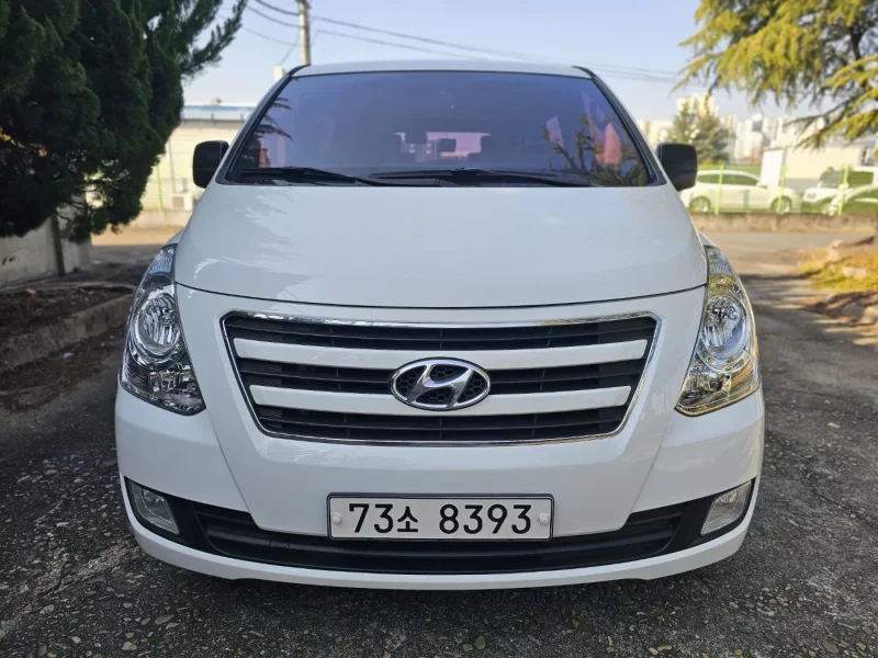 Hyundai Starex