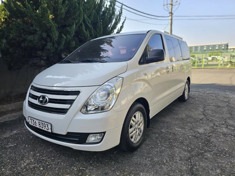 Hyundai Starex
