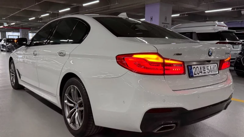 BMW 5-Series