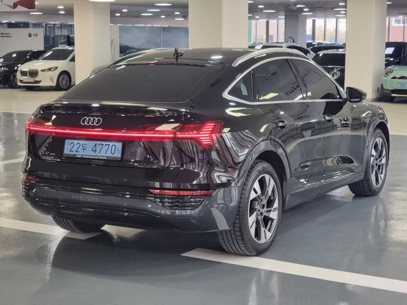 Audi Q8 E-TRON