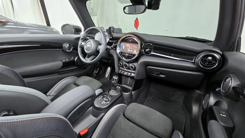 MINI Cooper Convertible