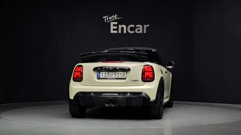 MINI Cooper Convertible