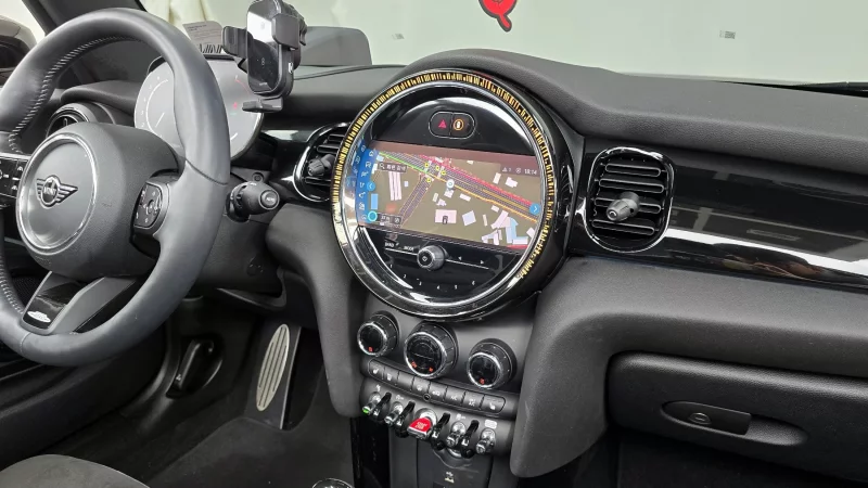 MINI Cooper Convertible