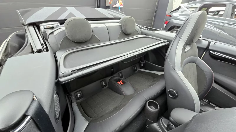 MINI Cooper Convertible