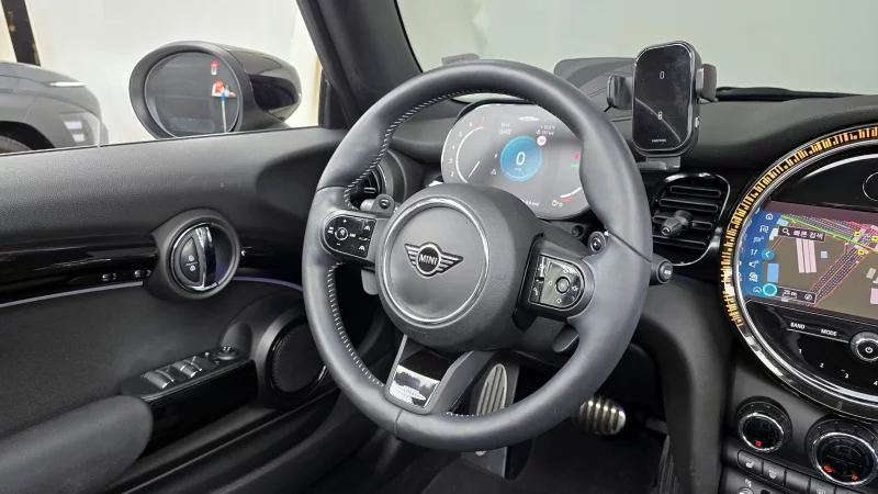 MINI Cooper Convertible