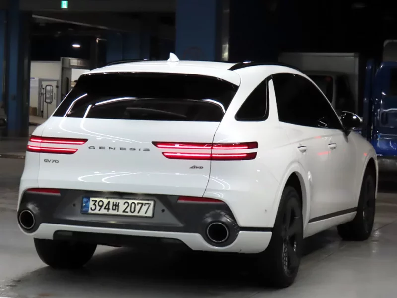 Genesis GV70