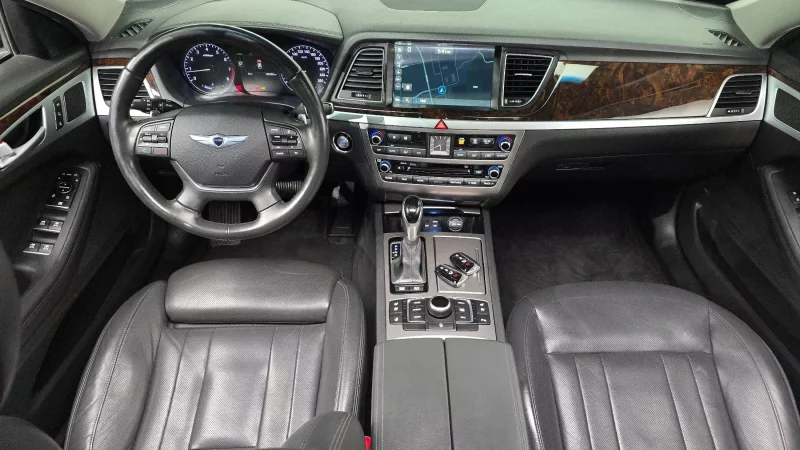 Hyundai Genesis