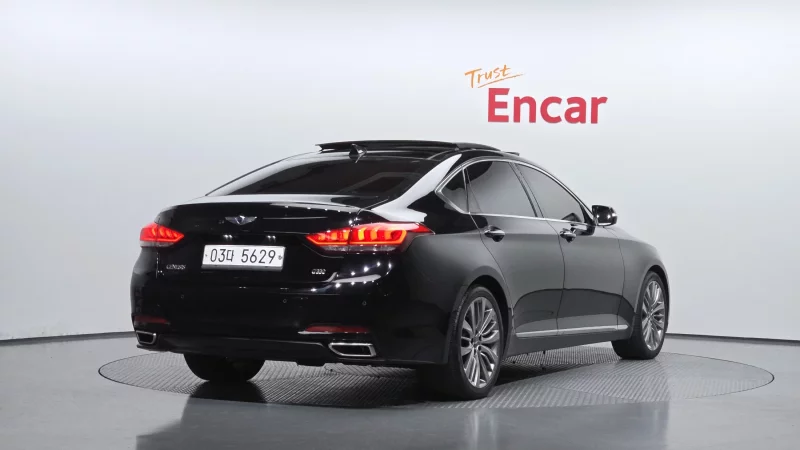 Hyundai Genesis