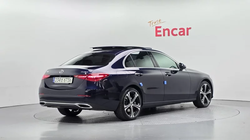 Mercedes-Benz C-Class