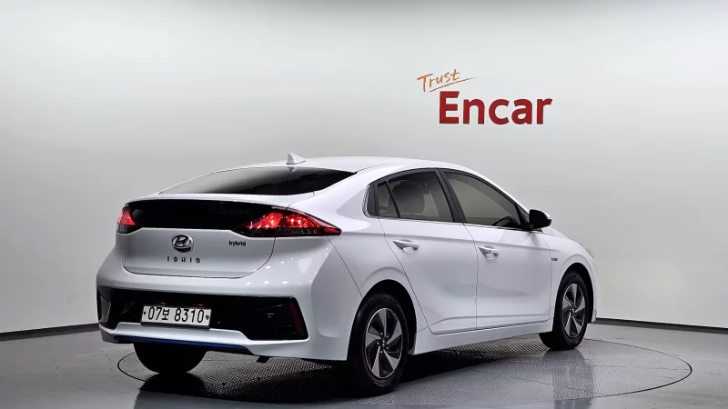 Hyundai Ioniq