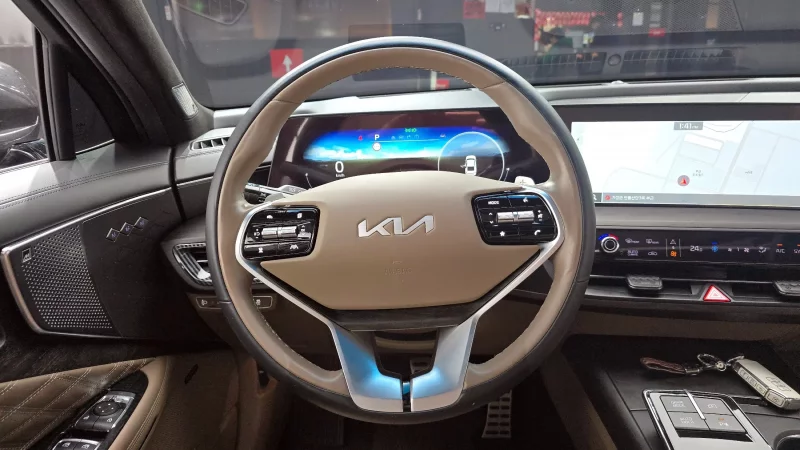 Kia K8