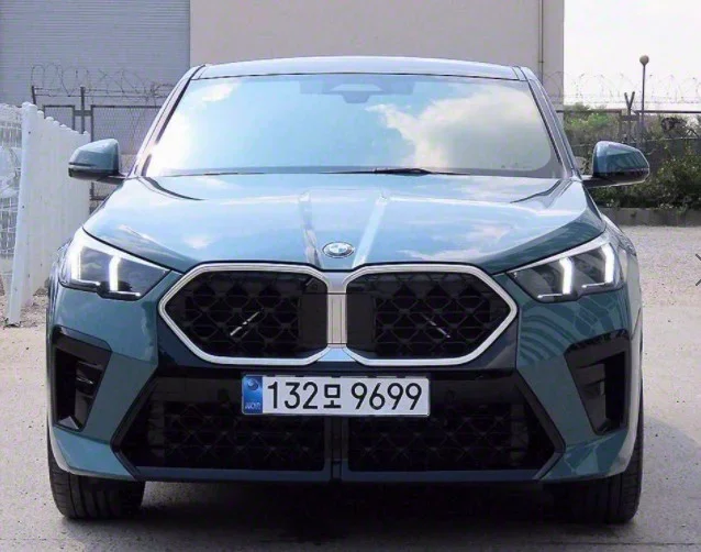 BMW X2